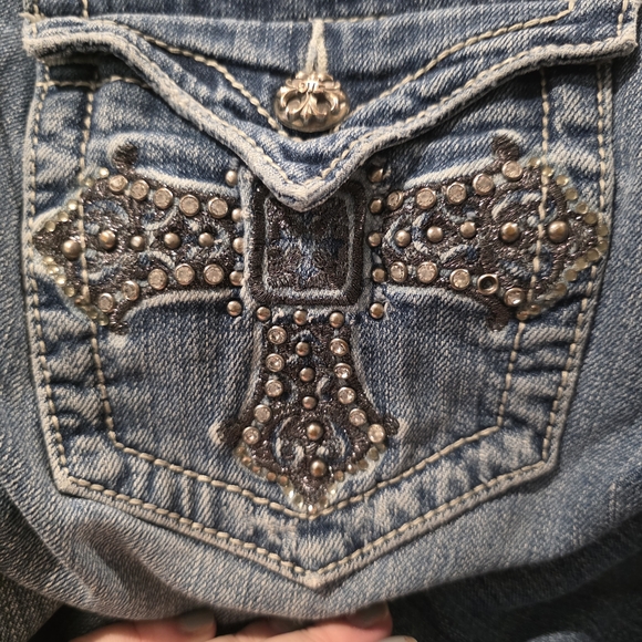 Miss Me Embellished Jeans - Picture 8 of 9